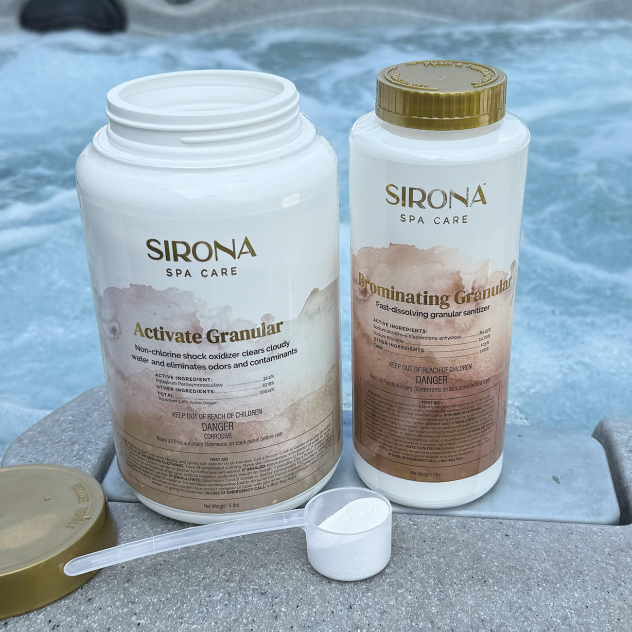 Full wrap shrink sleeve conforming to a container